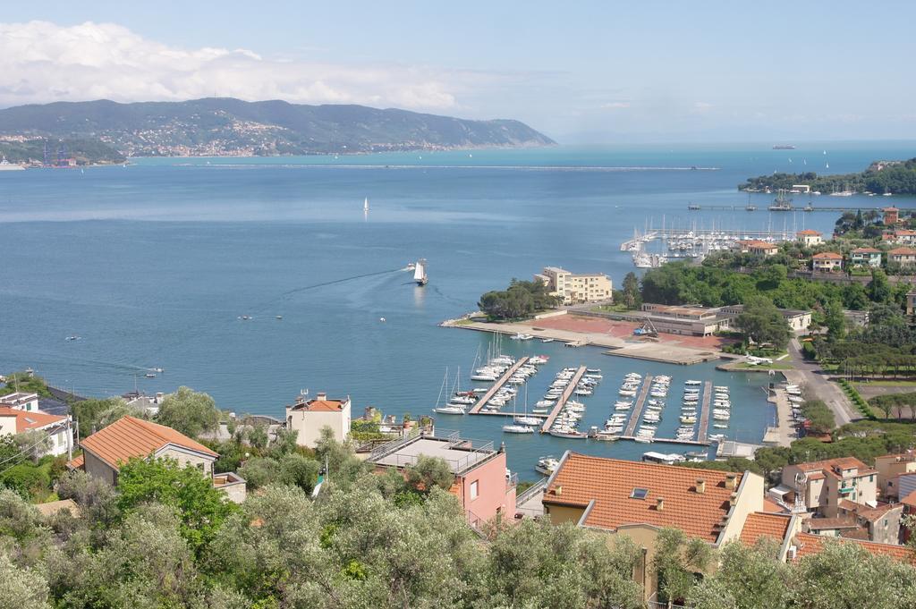 Il 23 Holiday Home La Spezia Luaran gambar