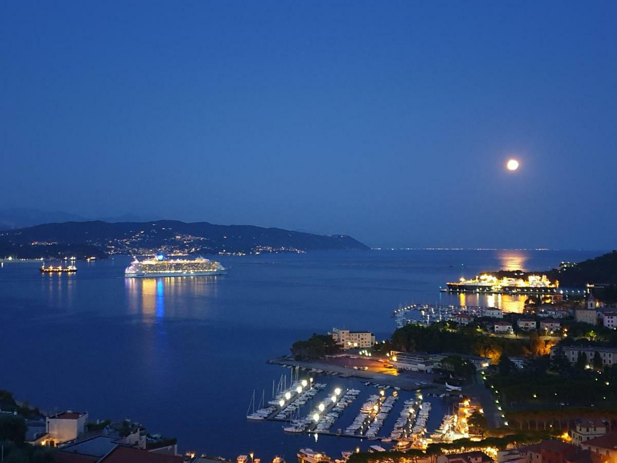 Il 23 Holiday Home La Spezia Luaran gambar